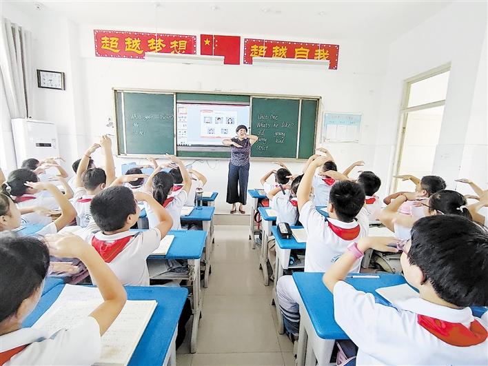 （美在菏泽）菏泽人之美——老师：育人路上的明灯