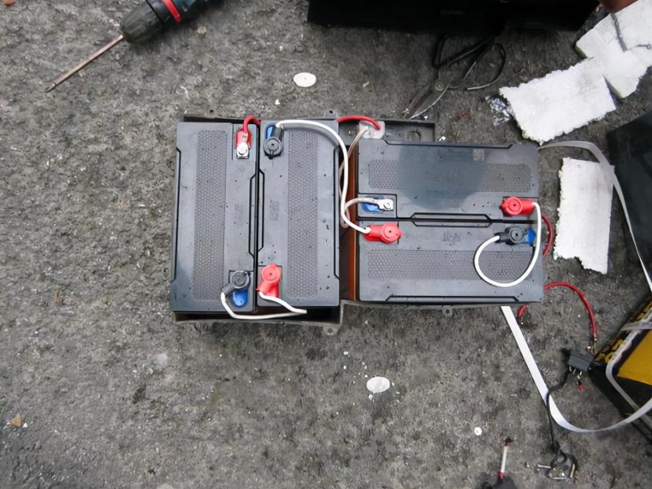 电动车亏电电瓶激活方法,电动车电瓶亏电后如何激活