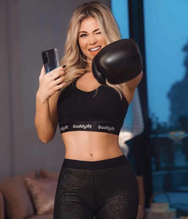 意大利女主播身材,意大利足球女博主