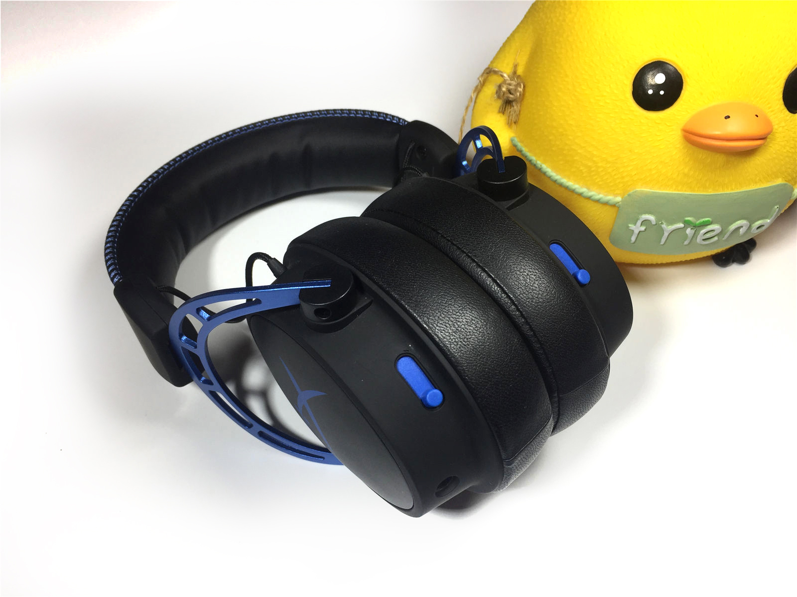 hyperx阿尔法无线版游戏耳机,开箱hyperxcloudalpha电竞耳机