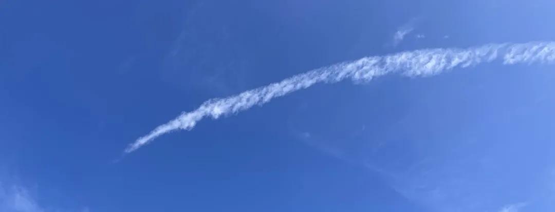 秋季校园足球联赛,秋季草坪氛围感照片