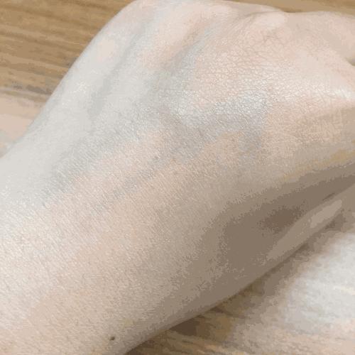 肌肤泛红敏感怎么推荐雅漾的产品,韩束保湿提亮肤色紧致肌肤