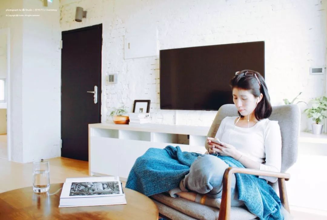 他花2.3亿造最美大学寝室，鼓励男女混居：这代年轻人别刻意吃苦