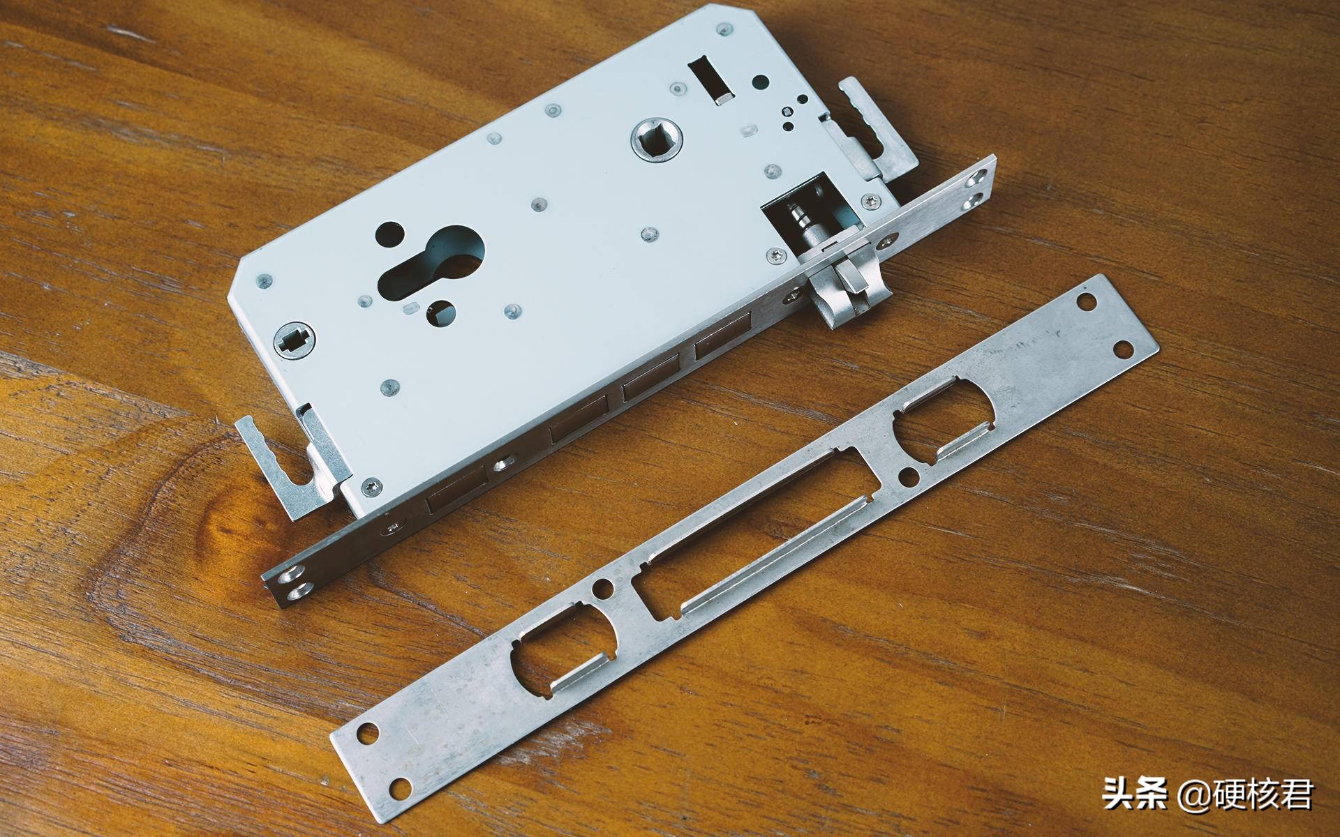 小益e205智能锁左开右开能通用吗,399元以内双开门智能指纹锁评测