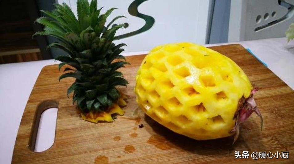 菠萝不用盐水泡吃怎么样,吃菠萝用不用盐水泡