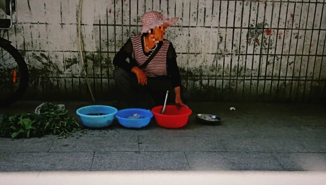 现在的拱北,还能留住多少珠海澳门人的脚步?