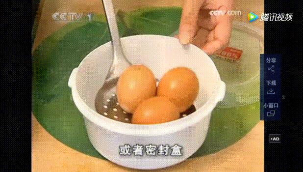 5秒剥鸡蛋的正确方法,鸡蛋剥皮的做法视频