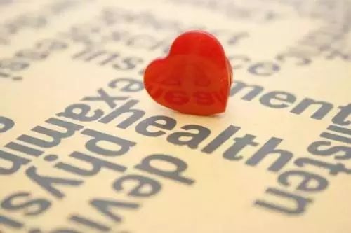 痔疮膏可以祛除黑眼圈和眼袋吗,痔疮膏能治黑眼圈吗