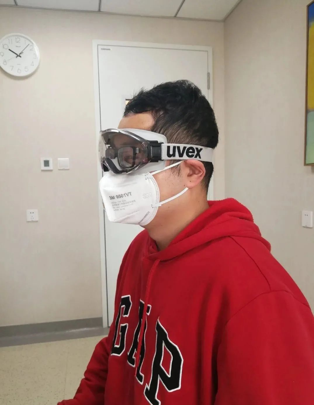 圆柏过敏症状图片,喷嚏是过敏鼻炎引起的吗