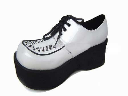 aj鞋多少年历史,中国鞋子的历史变迁