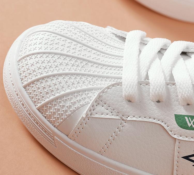 柳岩代言的运动鞋图片,柳岩代言的小白鞋