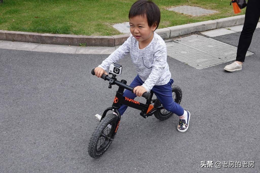 最贵是否最强？Vlog神机索尼RX0M2迷你黑卡体验