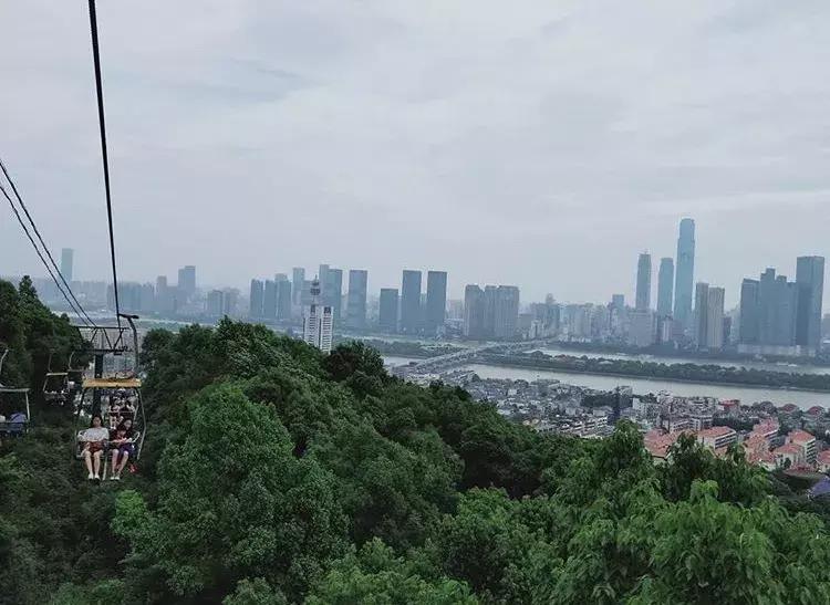 怎么和新同事熟起来,刚入职怎么和同事混熟