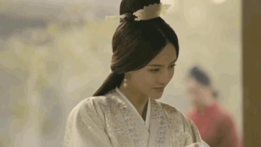 请问你哪位？扮丑界的良心，愿意这么隐藏美貌的不多了