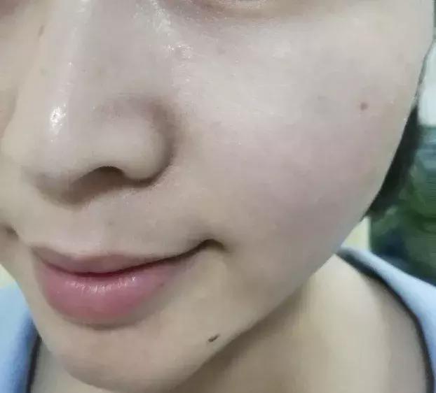 自带磨皮特效粉底液,自带磨皮效果的粉底液