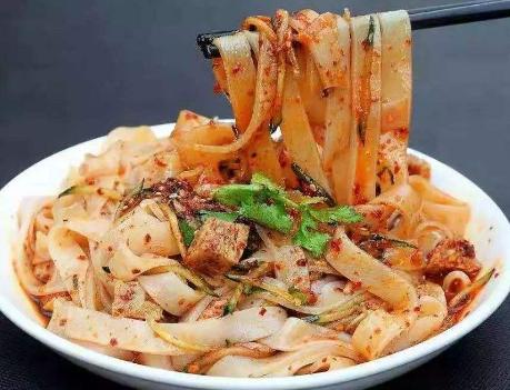 简单凉皮洗面筋制作方法,高筋面粉洗凉皮的方法