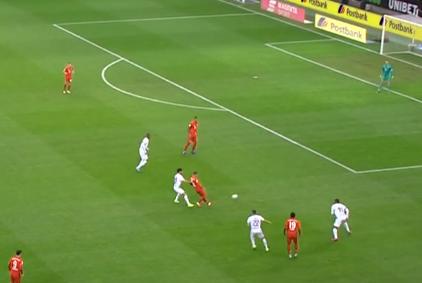 评论拜仁输球,拜仁残阵战门兴