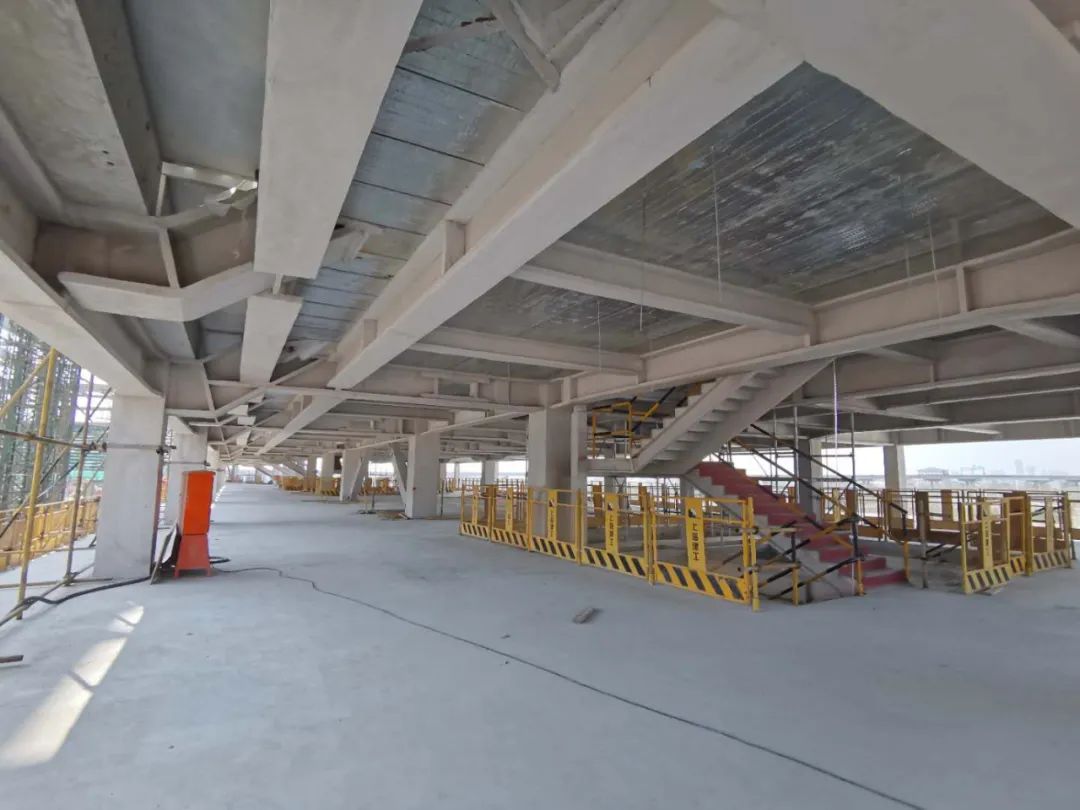 上海浦东足球场外观,上海体育场足球场