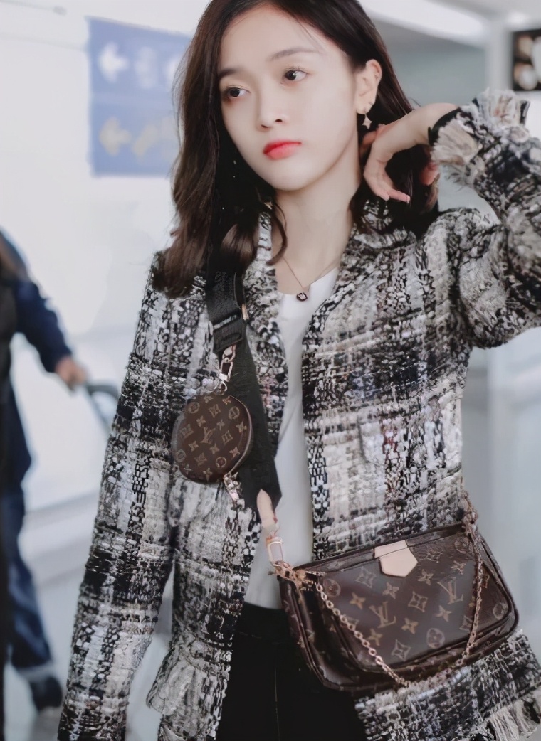 lv麻将包三合一全新,lv麻将包多少欧元