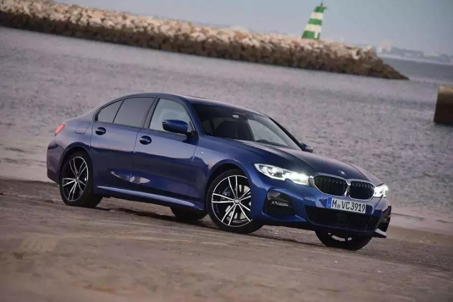 宝马新3系漏油漏水还值得买吗,新3系漏油么