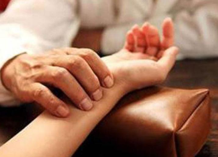 更年期喝中药调理停药会反弹吗,更年期吃中药贵吗