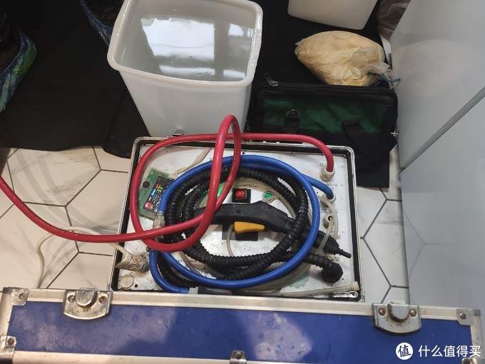 油烟机上门清洁服务,专业清洗厨房油烟机上门服务