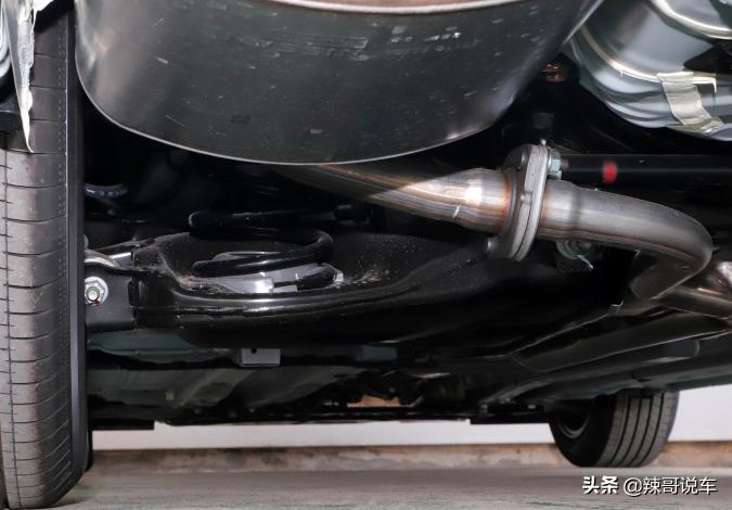 日产天籁2.0l版动力测试,试驾日产天籁视频2.0自然吸气