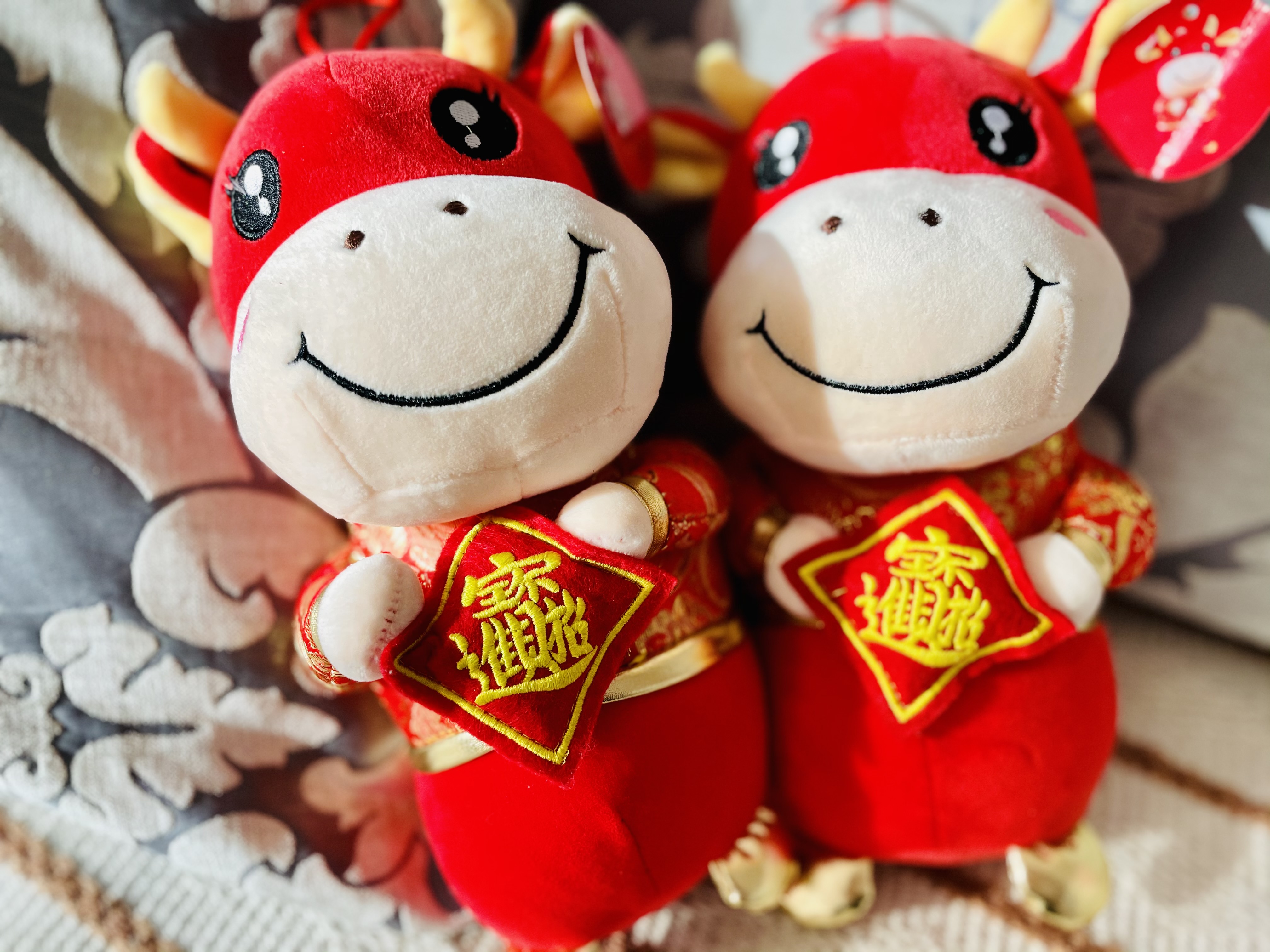 过年给孩子送礼物的讲究,过年给小孩买什么送礼