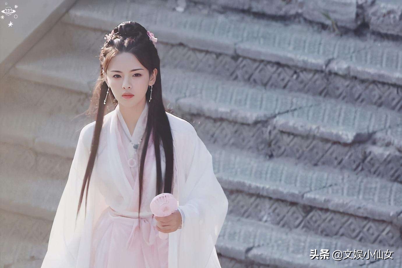 18年的杨超越有多火,杨超越为什么被叫村花