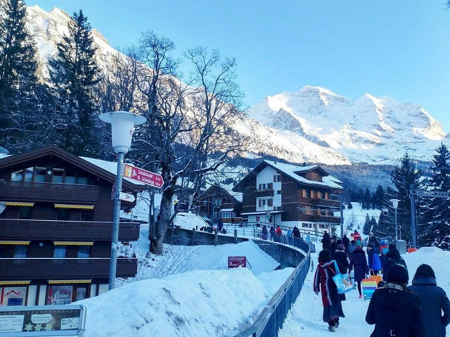 缆车上的餐厅,全世界最大的海上餐厅
