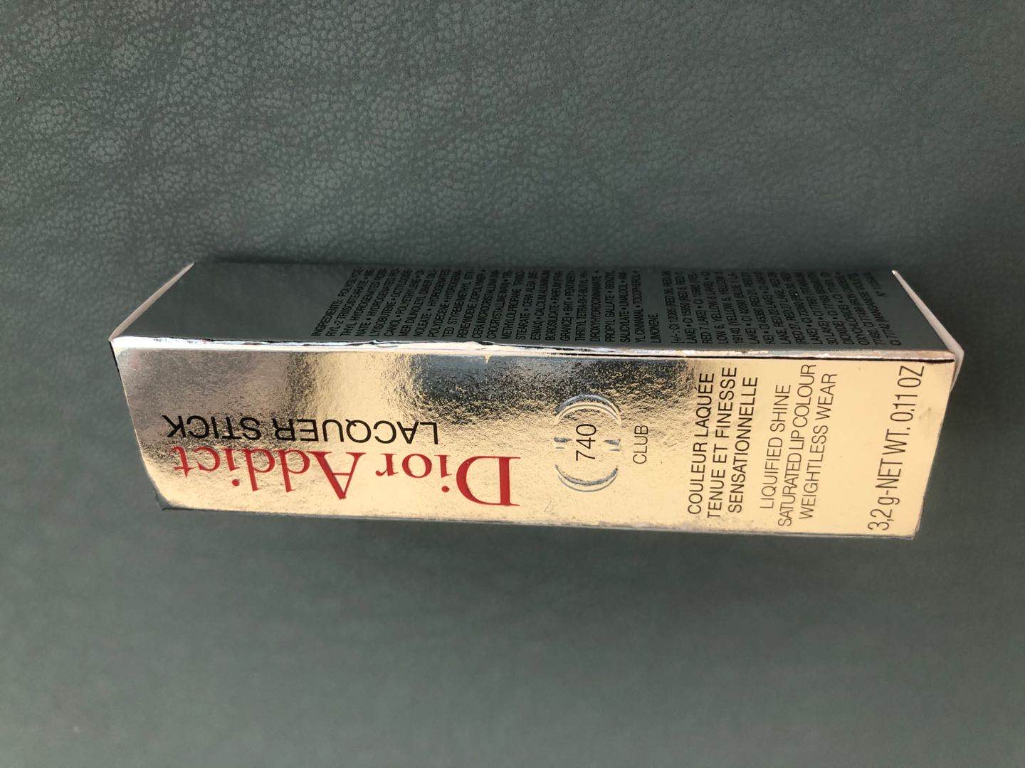 迪奥的唇膏有出小样吗,dior黑管漆光740适合素颜吗