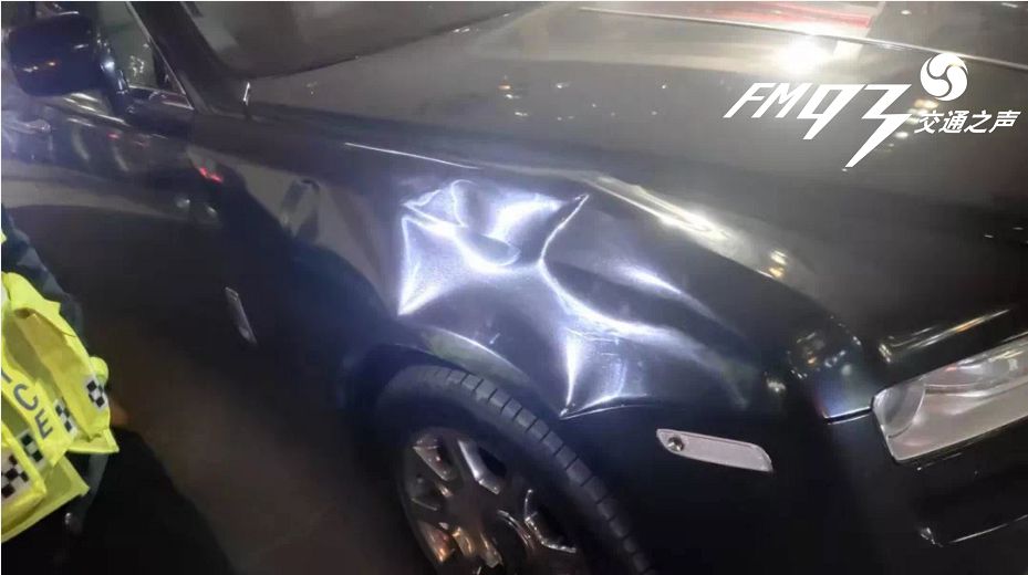 车撞报废车损险怎么赔,电动车撞劳斯莱斯90万被判赔20万