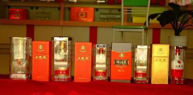 曾与茅台齐名的白酒有哪些,曾与茅台齐名的酒有哪几款