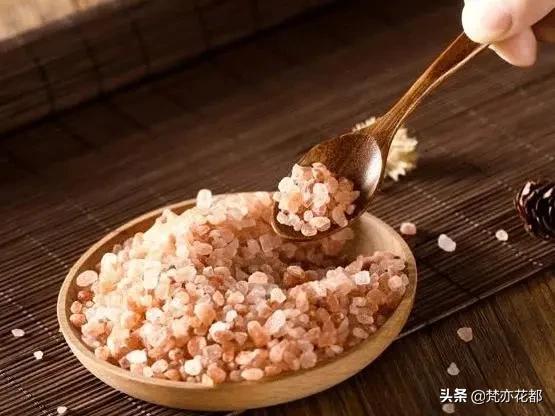 简单的不伤皮肤的去黑头方法,怎么有效的去黑头小方法