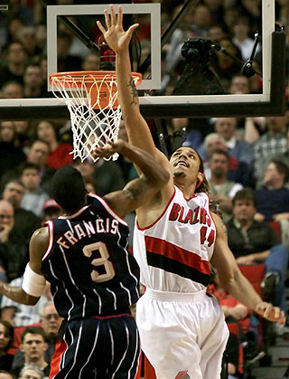 2001年全明星赛，最经典的翻盘，也是有最富戏剧性的前戏