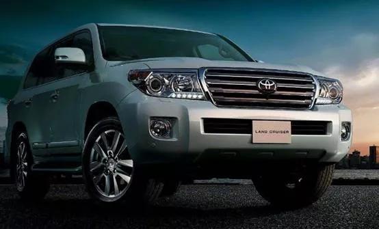 陆巡丐版对比高配霸道,陆巡丐版便宜了吗