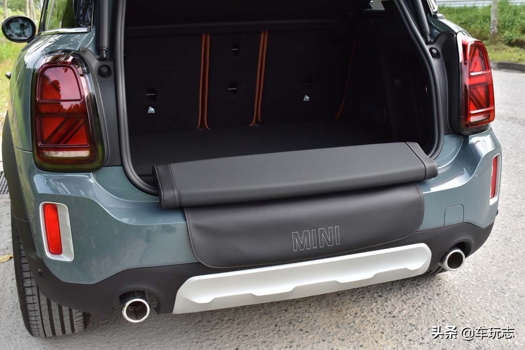 宝马minicountryman2022黑色,20款宝马minicountryman1.5