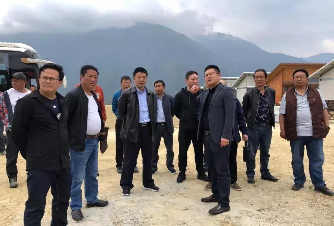 新龙县考察组赴泸定县学习考察脱贫攻坚及乡村振兴发展之略