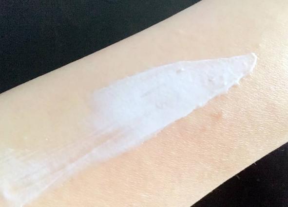 患白癜风的女生能用哪些化妆品,脱毛膏会引起白癜风吗