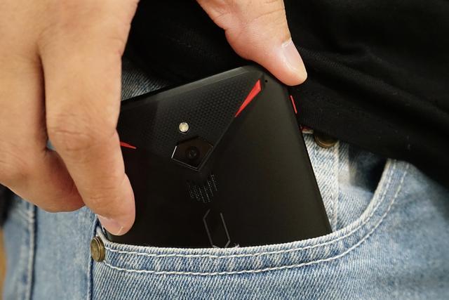 努比亚红魔3外屏,努比亚红魔3s外屏