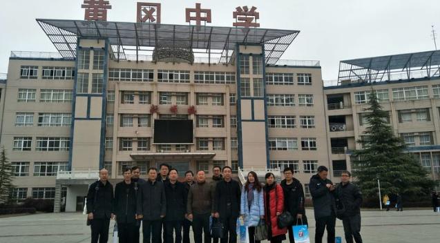 黄冈中学有多“厉害”？本科升学率98%，每年都有清华北大的苗子