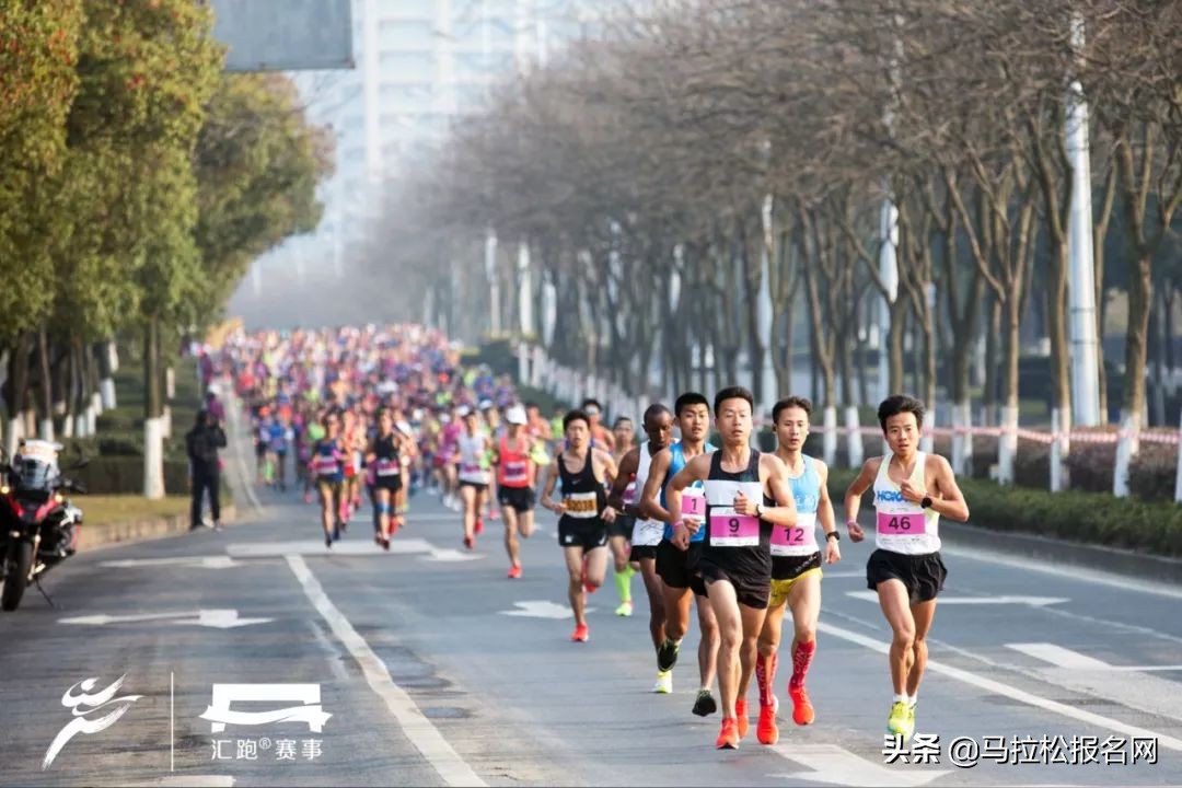 锡马2024完赛奖牌,2022锡马奖牌动图