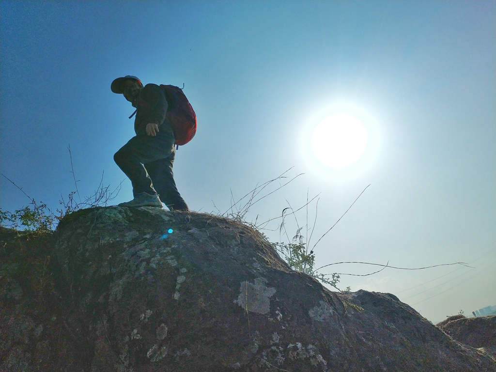 温暖舒适轻盈灵活——阿迪达斯HYBDSTRPTWT18男子户外长裤测评