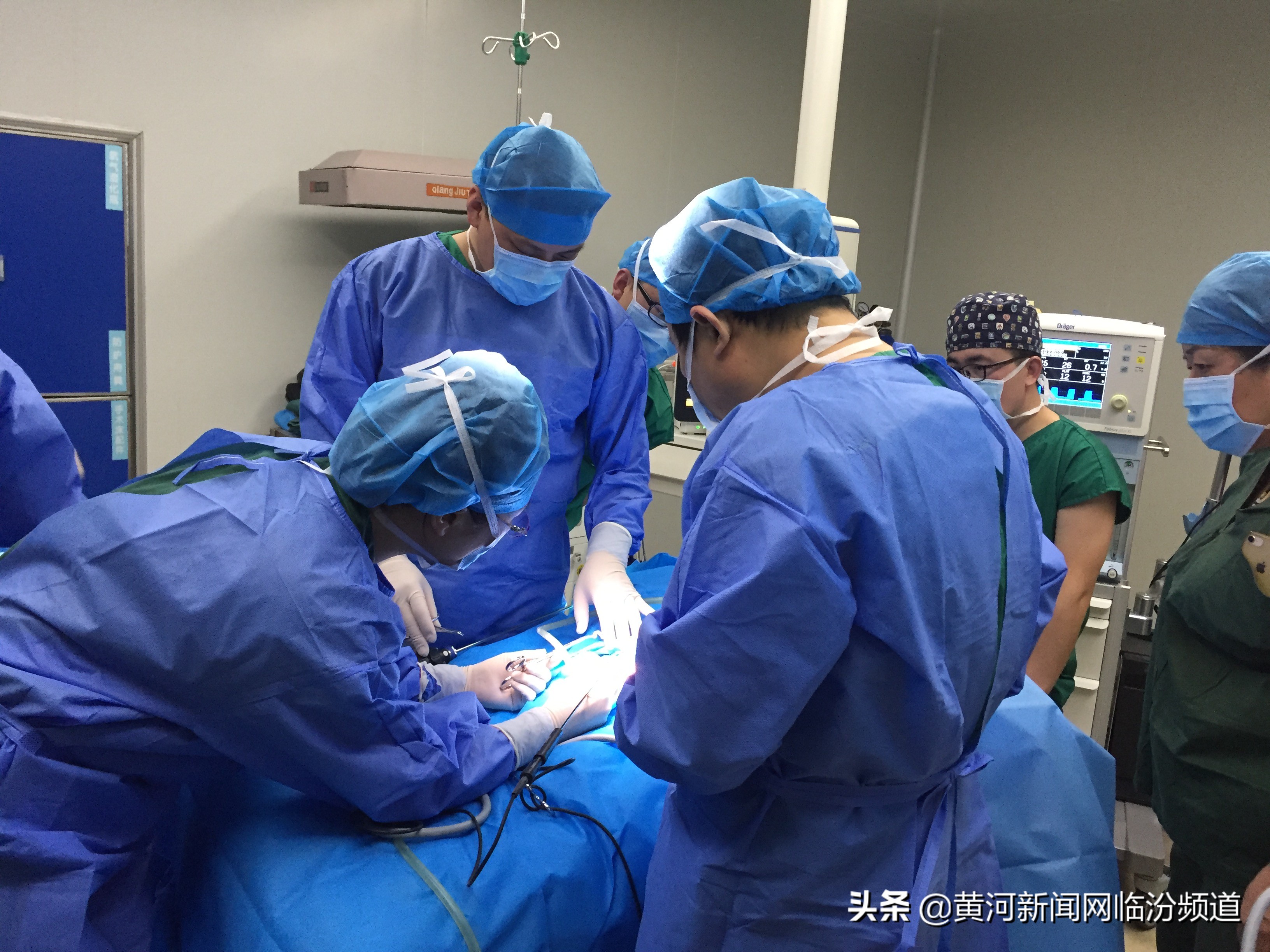 出生仅1天，患有十二指肠梗阻的女婴在临汾市妇幼保健院获得成功救治