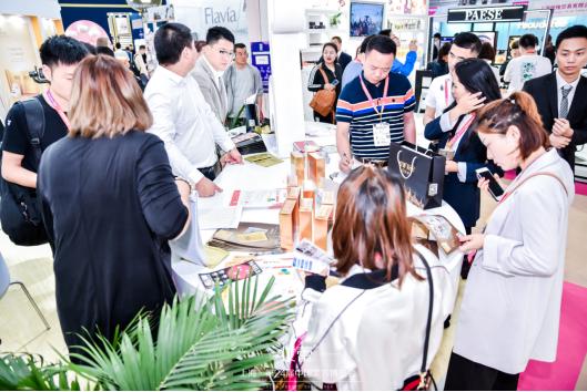 妆蕾RAY面膜强势登陆中国美容博览会