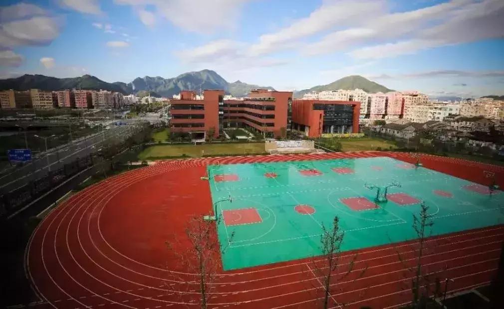 温州鹿城区最差的十所小学,整个温州地区最好的中学