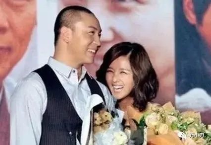 释小龙与何洁的风花雪月