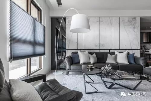 真是浪费，100多万的爵士白大理石装成这样，还好我不是业主