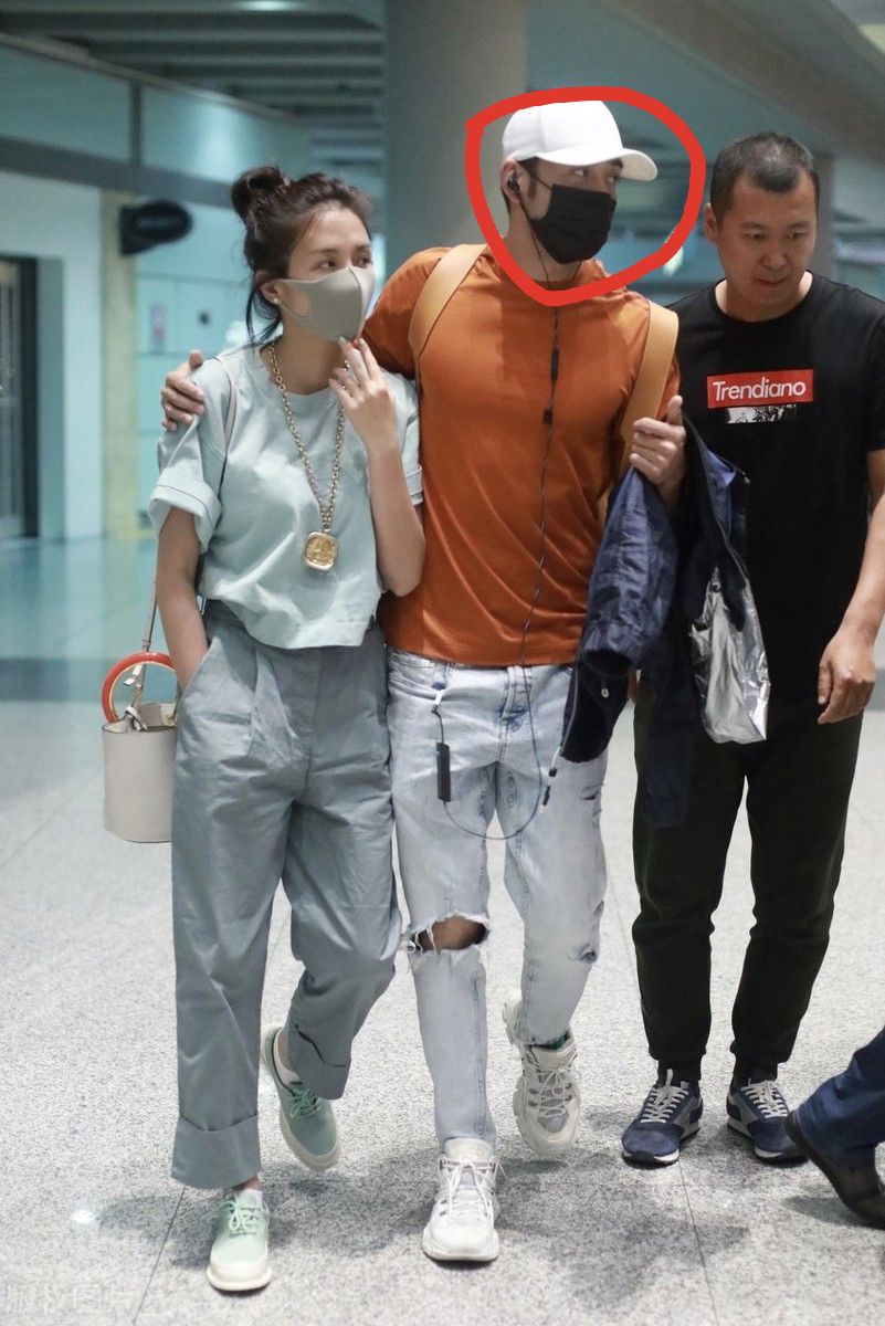 小包总杨烁秀恩爱,小包总杨烁和刘涛亲吻精彩片段