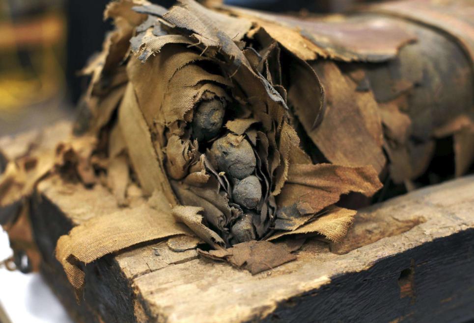 耶稣裹尸布怎么被发现的,耶稣的裹尸布是真实存在的吗